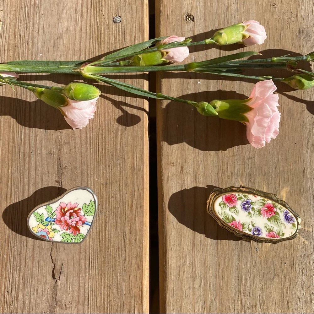 Vintage Pin & trinket mini sewing kit